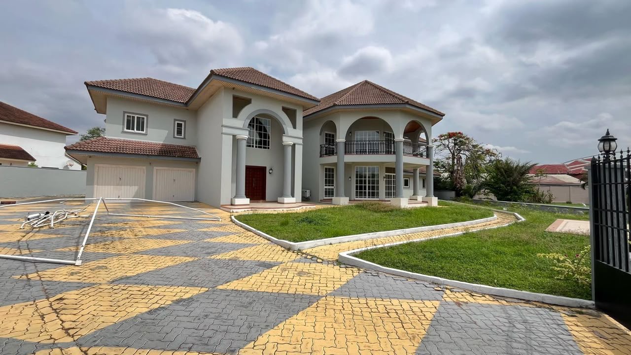 $1.4M LUXURY HOME IN TRASSACO